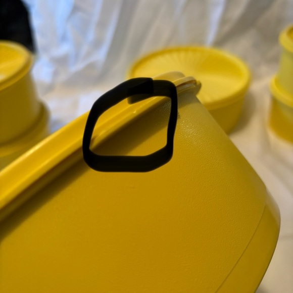 Vintage Tupperware Yellow Canister Collection Set of 7 - Picture 8 of 16